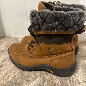 Ugg adirondack II
